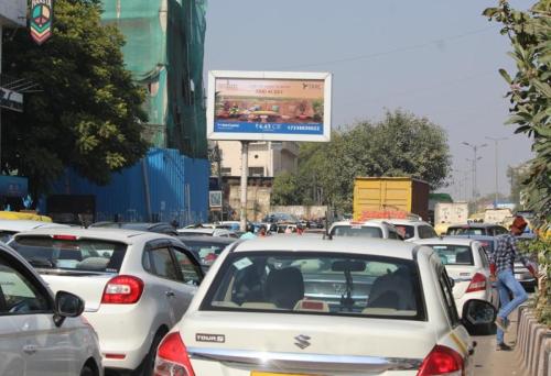 Green-Park-Market-Aurobindo-Marg-towards-AIIMS